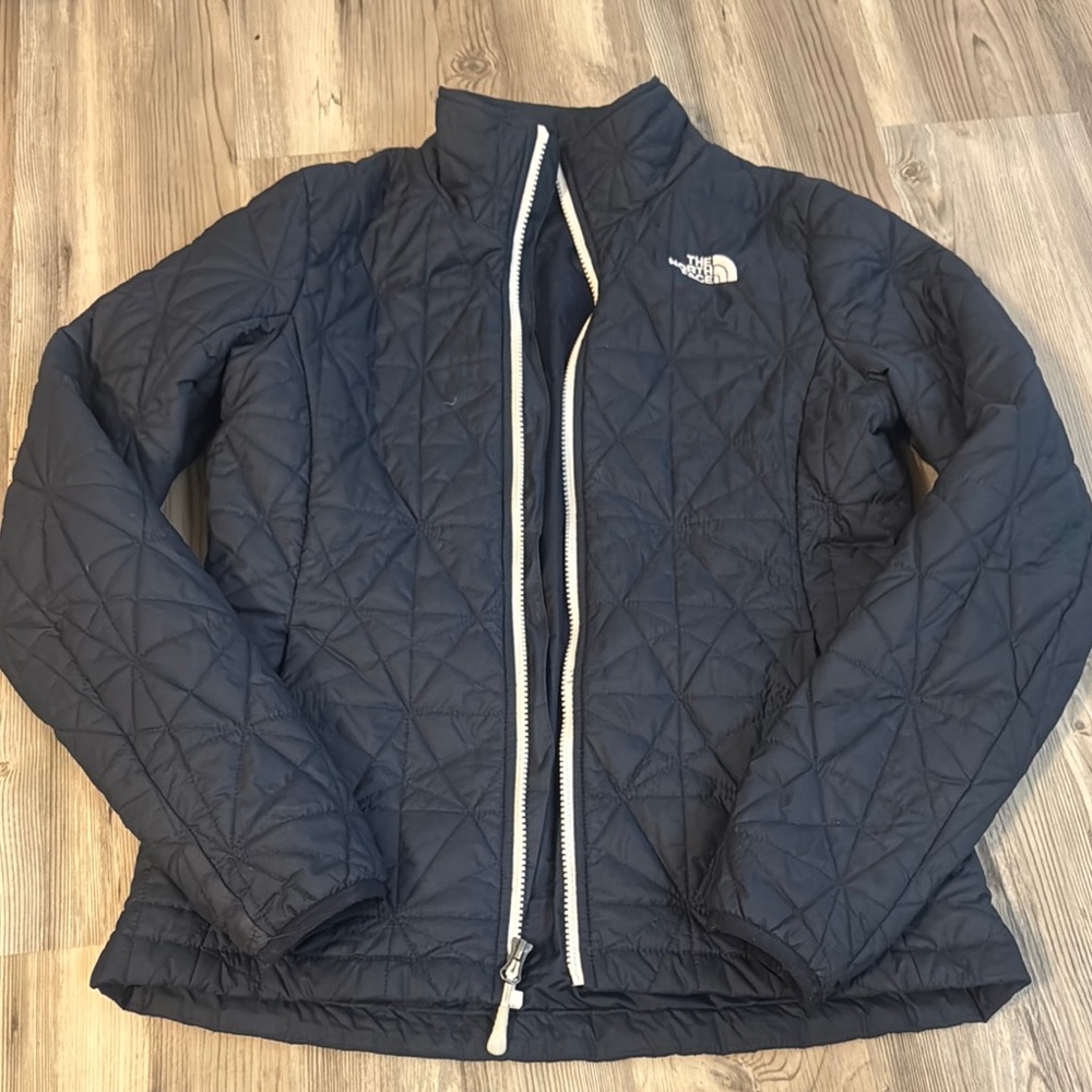 The North Face Women's navy Quilted Jacket